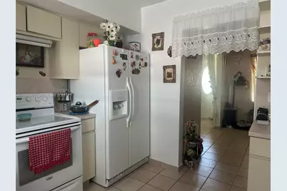 265 W 55th St, Hialeah, FL 33012 - Photo 25