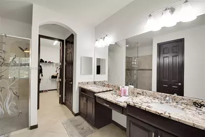 2677 Lambay Ct, Cape Coral, FL 33991 - Photo 33