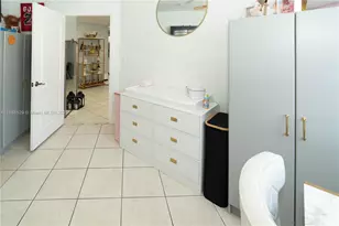 298 E 3rd St, Hialeah, FL 33010 - Photo 47