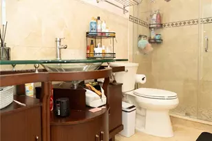 298 E 3rd St, Hialeah, FL 33010 - Photo 25