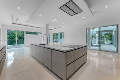 9101 SW 69th Ct, Pinecrest, FL 33156 - Photo 17