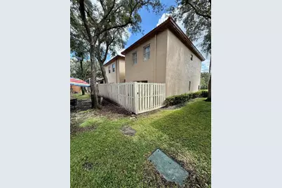 16111 NE Emerald Cove Rd #16111, Weston, FL 33331 - Photo 5