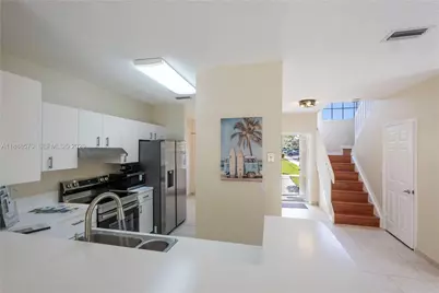 16111 NE Emerald Cove Rd #16111, Weston, FL 33331 - Photo 13