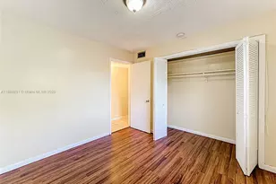 2335 NE 172nd St, North Miami Beach, FL 33160 - Photo 21