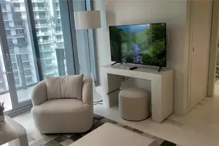 300 Biscayne Blvd Way, Miami, FL 33131 - Photo 3