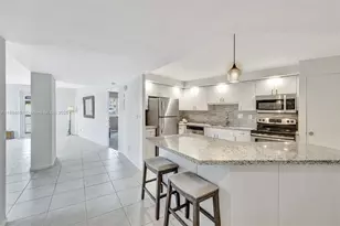 3000 Holiday Dr, Fort Lauderdale, FL 33316 - Photo 11