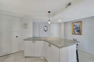 3000 Holiday Dr, Fort Lauderdale, FL 33316 - Photo 13