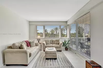3000 Holiday Dr #306, Fort Lauderdale, FL 33316 - Photo 17