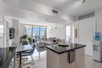 92 SW 3rd St #3012, Miami, FL 33130 - Photo 3