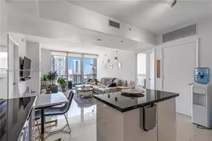 92 SW 3rd St, Miami, FL 33130 - Photo 3