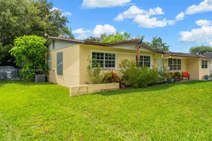 9710 SW 74th St, Miami, FL 33173 - Photo 7