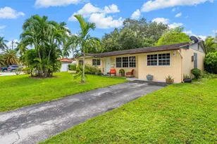 9710 SW 74th St, Miami, FL 33173 - Photo 5