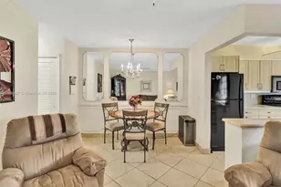 141 NE 10th Ave, Hallandale Beach, FL 33009 - Photo 5