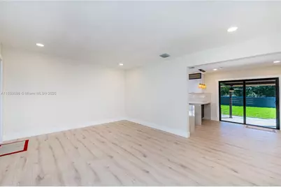 625 Miller Dr, Miami Springs, FL 33166 - Photo 11