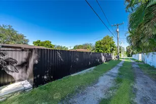 625 Miller Dr, Miami Springs, FL 33166 - Photo 45