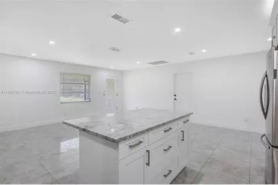 305 E 6 St, Lehigh Acres, FL 33975 - Photo 9