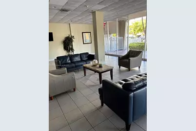 111 Golden Isles Dr #D10, Hallandale Beach, FL 33009 - Photo 25