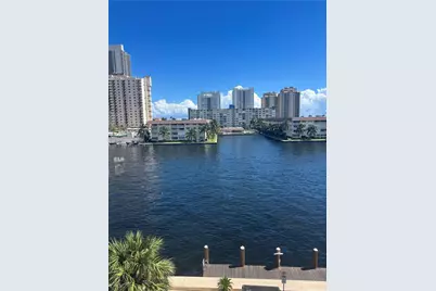 111 Golden Isles Dr #D10, Hallandale Beach, FL 33009 - Photo 5