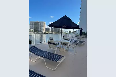 111 Golden Isles Dr #D10, Hallandale Beach, FL 33009 - Photo 7