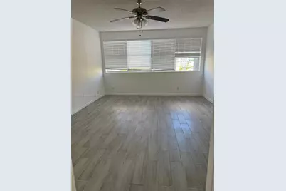 111 Golden Isles Dr #D10, Hallandale Beach, FL 33009 - Photo 21