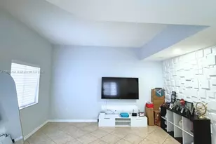 22711 SW 88th Pl, Cutler Bay, FL 33190 - Photo 9