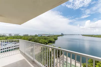 300 Bayview Dr #716, Sunny Isles Beach, FL 33160 - Photo 1