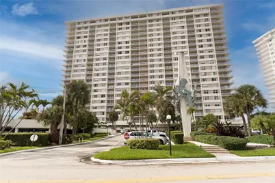 300 Bayview Dr #716, Sunny Isles Beach, FL 33160 - Photo 33