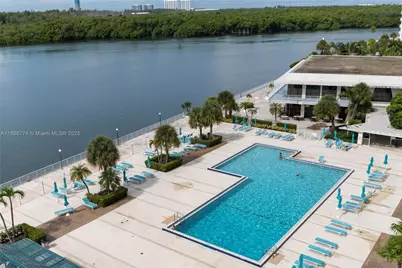 300 Bayview Dr #716, Sunny Isles Beach, FL 33160 - Photo 23