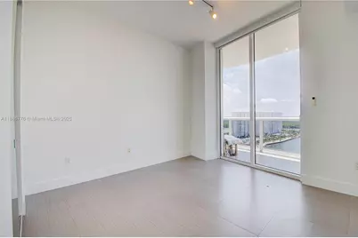 15901 Collins Ave #1605, Sunny Isles Beach, FL 33160 - Photo 23