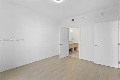 16385 Biscayne Blvd #1918, North Miami Beach, FL 33160 - Photo 37