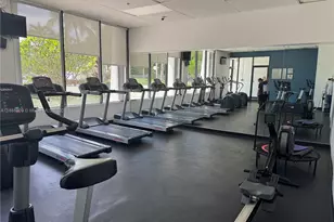 100 Bayview Dr, Sunny Isles Beach, FL 33160 - Photo 29