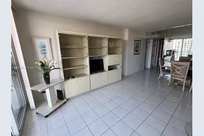 100 Bayview Dr #1530, Sunny Isles Beach, FL 33160 - Photo 15