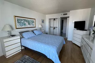 100 Bayview Dr, Sunny Isles Beach, FL 33160 - Photo 7