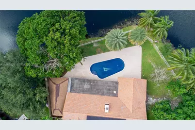 9881 SW 1st Ct, Plantation, FL 33324 - Photo 21