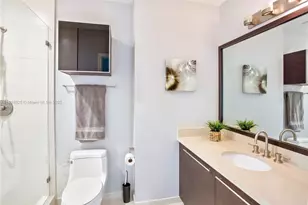 7928 East Dr, North Bay Village, FL 33141 - Photo 13