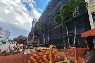 215 SE 3rd Ave, Hallandale Beach, FL 33009 - Photo 3