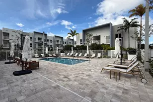 610 NE 2nd St, Dania Beach, FL 33004 - Photo 11