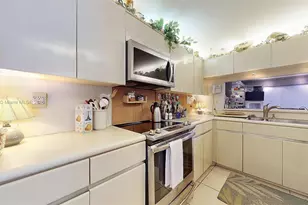 10001 NW 52nd Terrace, Doral, FL 33178 - Photo 11