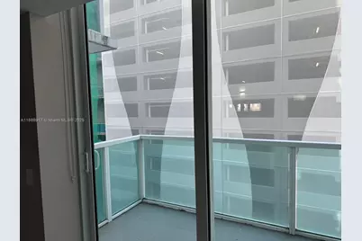 41 SE 5th St #501, Miami, FL 33131 - Photo 15