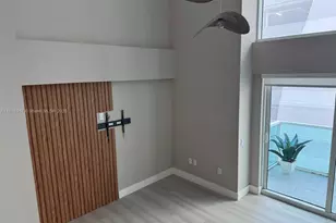 41 SE 5th St, Miami, FL 33131 - Photo 7