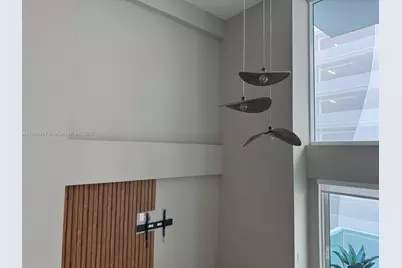 41 SE 5th St #501, Miami, FL 33131 - Photo 25