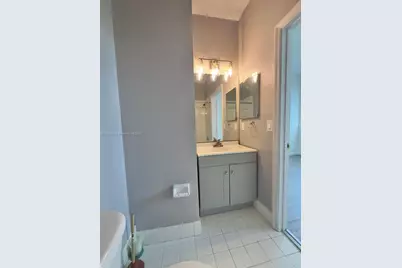 661 NW 42nd Ave, Plantation, FL 33317 - Photo 17