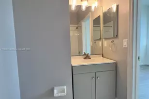 661 NW 42nd Ave, Plantation, FL 33317 - Photo 17