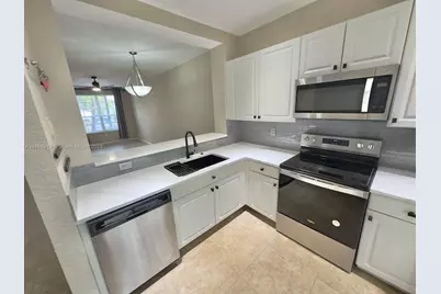 661 NW 42nd Ave, Plantation, FL 33317 - Photo 5