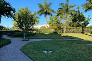 12443 NW 17th Ct, Pembroke Pines, FL 33028 - Photo 35