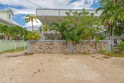 174 Corrine Pl, Key Largo, FL 33037 - Photo 3