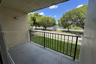 9150 Fontainebleau Blvd, Miami, FL 33172 - Photo 11