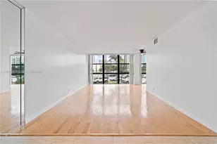 800 Parkview Dr, Hallandale Beach, FL 33009 - Photo 5