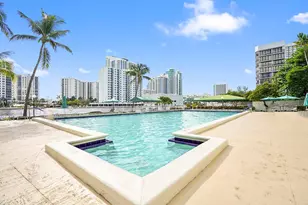 800 Parkview Dr, Hallandale Beach, FL 33009 - Photo 35