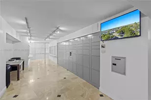 800 Parkview Dr, Hallandale Beach, FL 33009 - Photo 25